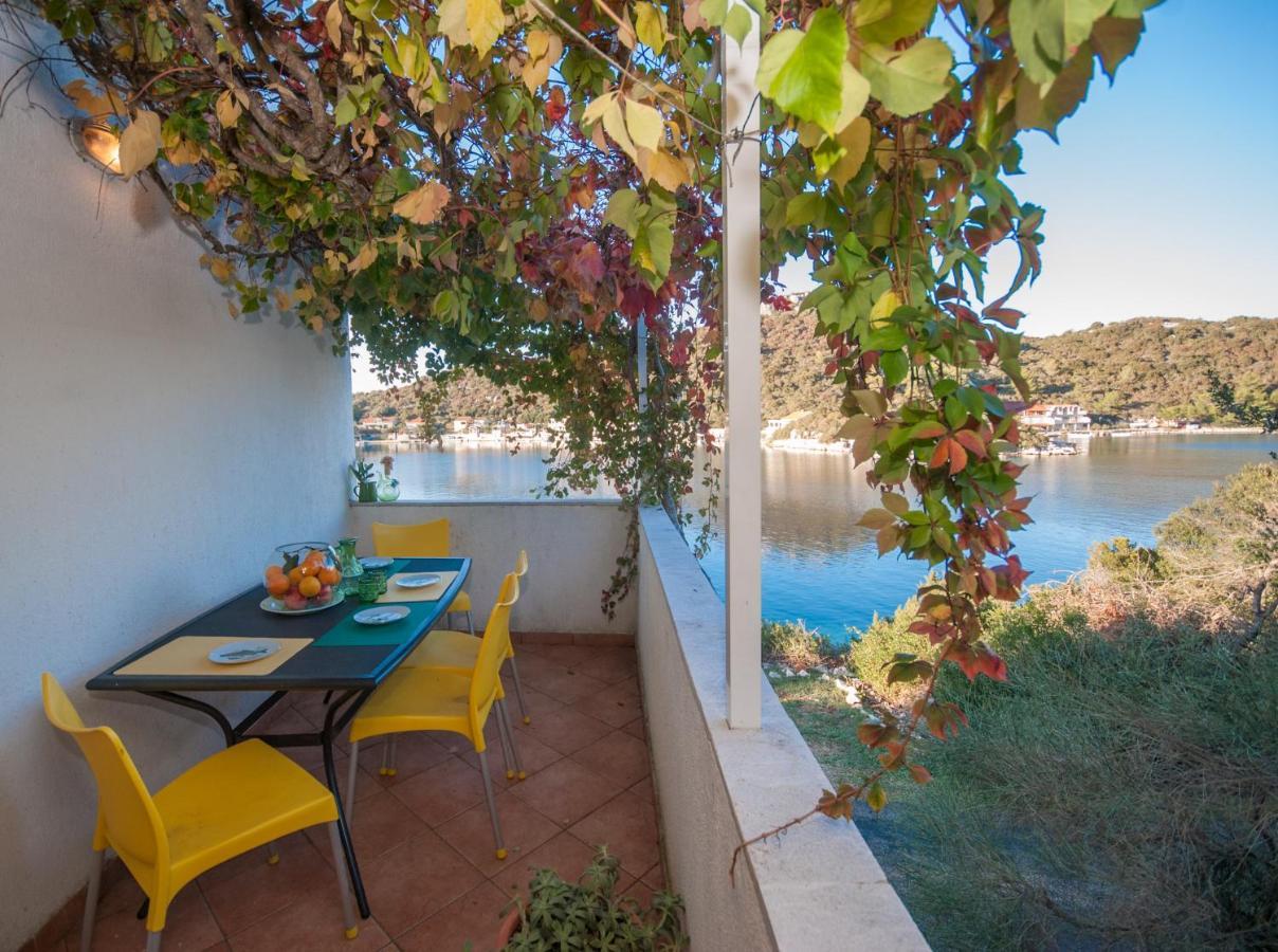 Apartmani Jagoda Lastovo エクステリア 写真