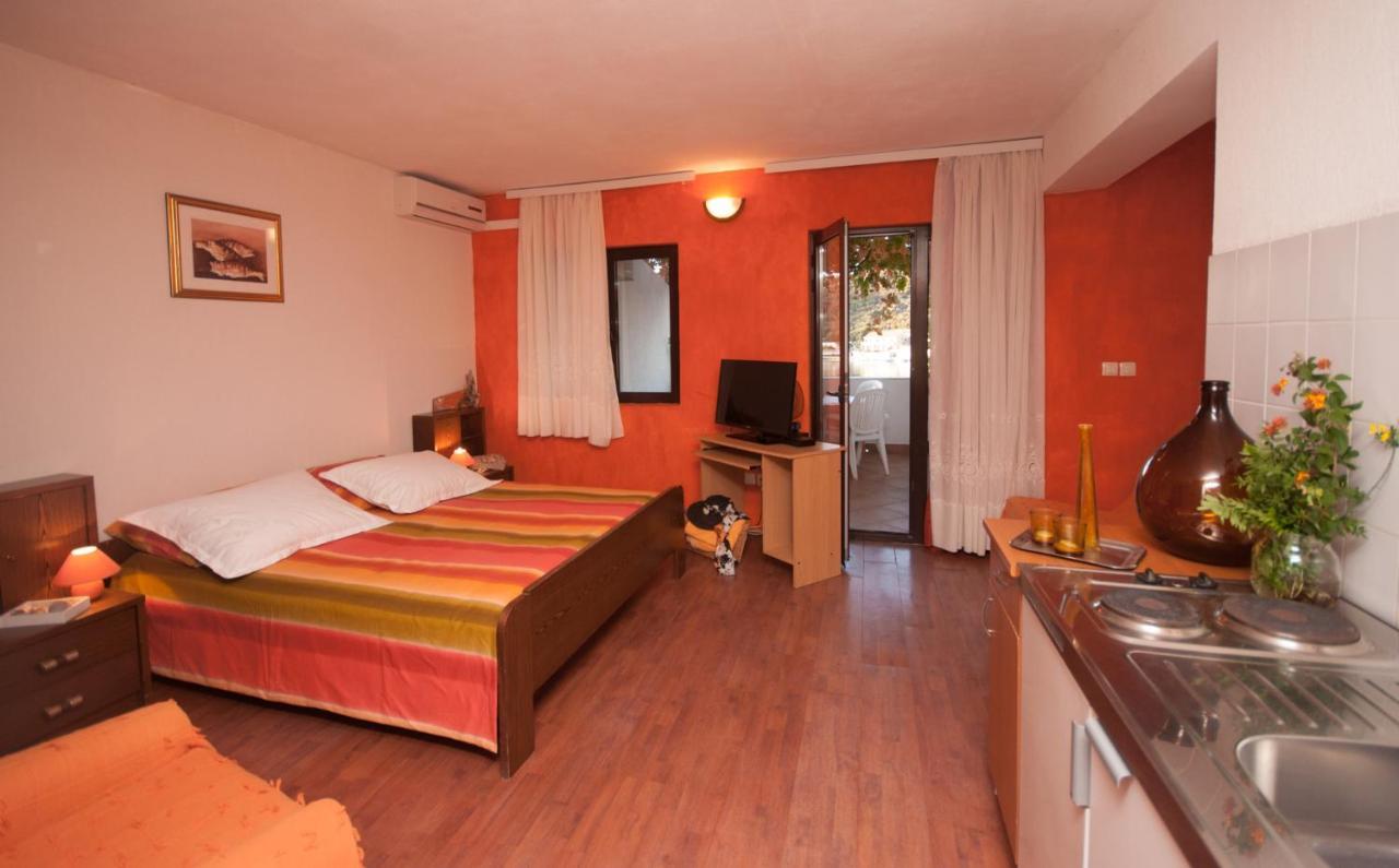 Apartmani Jagoda Lastovo エクステリア 写真
